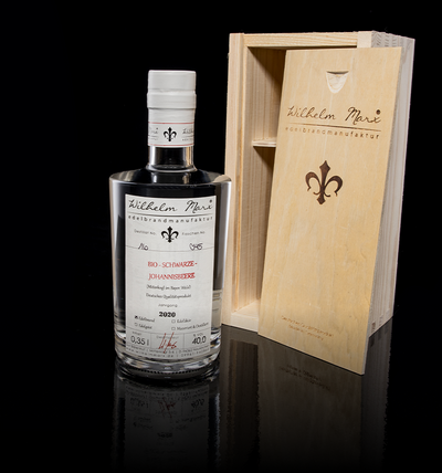 Edelbrand von der Schwarzen BIO-Johannisbeere